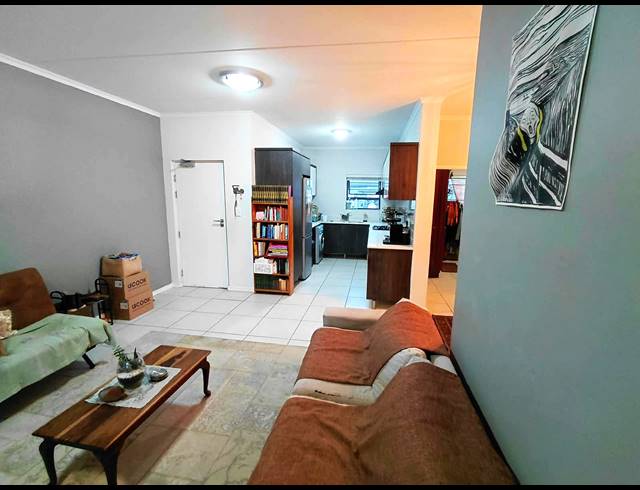 3 BEDROOM APARTMENT FOR SALE IN SANDOWN
